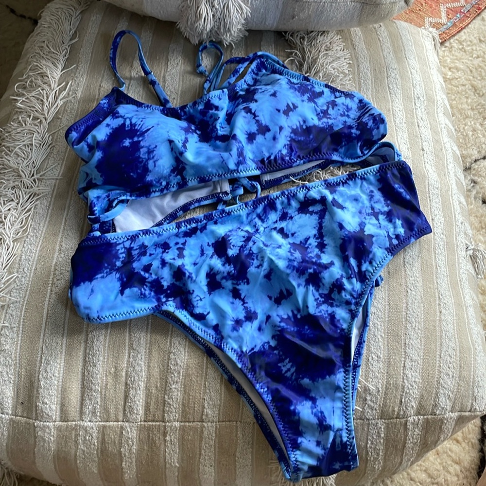 Swimsuit with cutouts